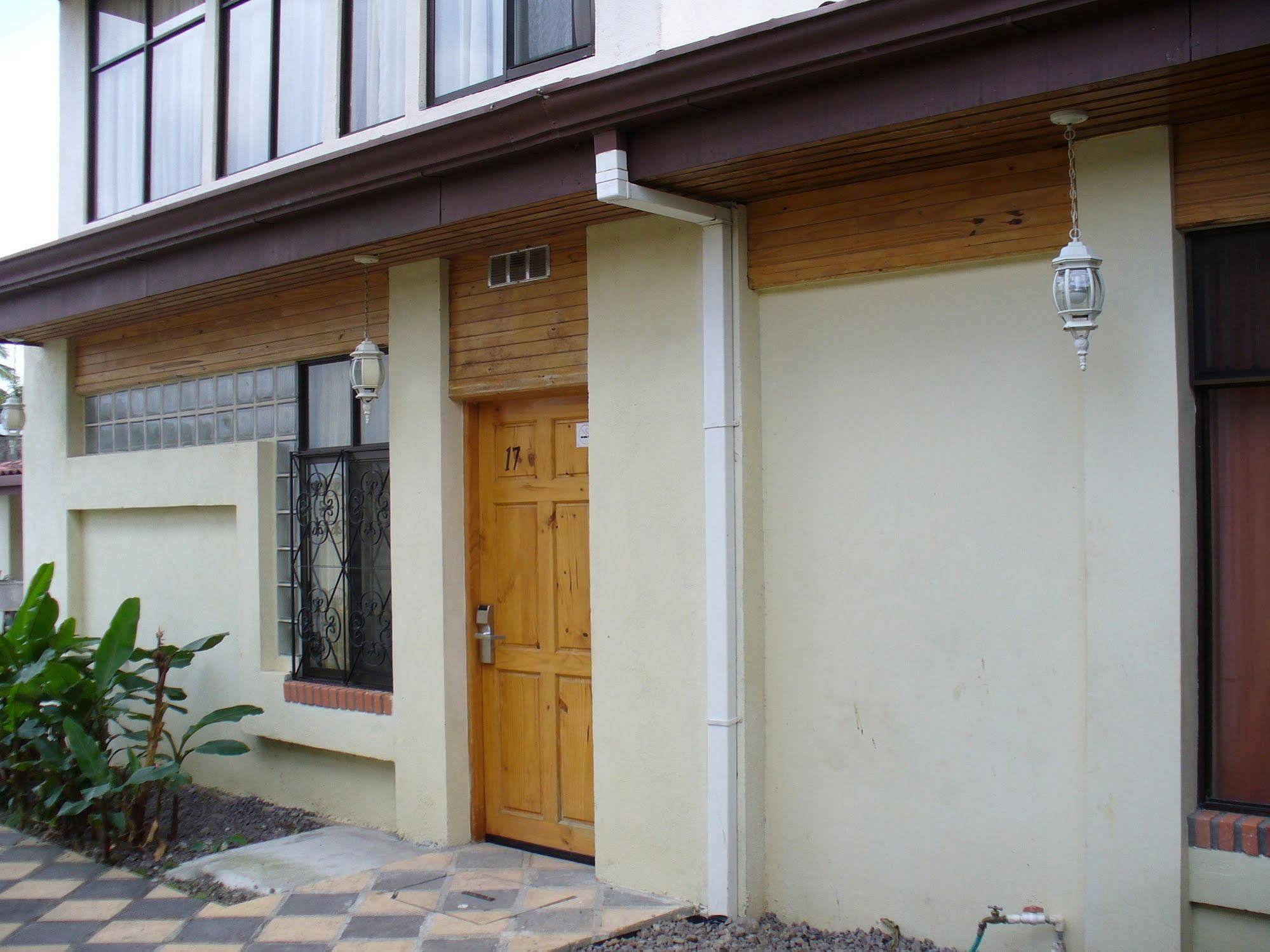 Apartotel Don Francisco San Jose  Luaran gambar