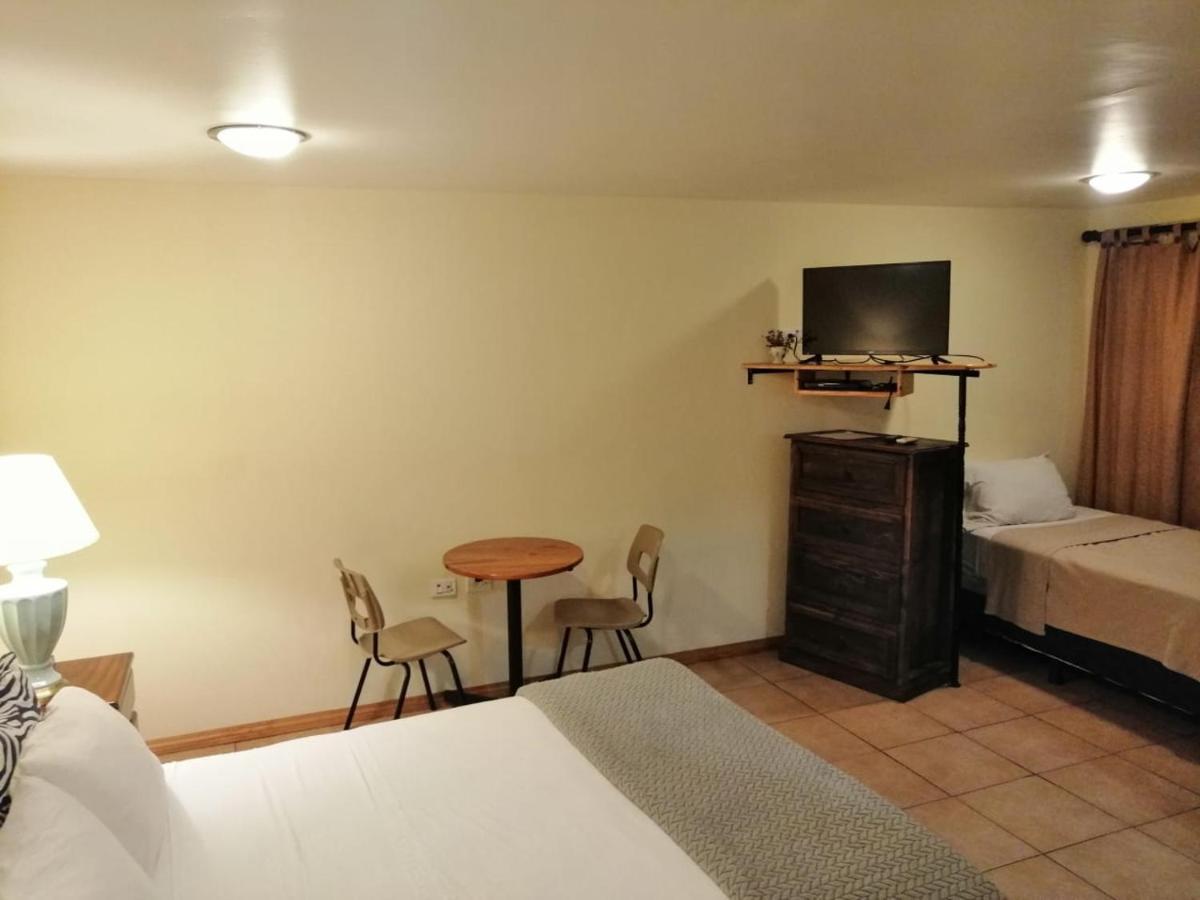 Apartotel Don Francisco San Jose  Luaran gambar